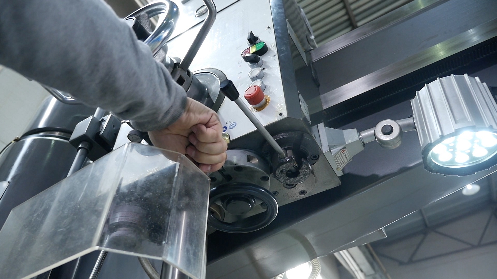 JET JRD-1600W Радиально-сверлильный станок 400В